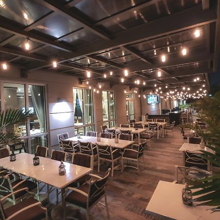 Wingate By Wyndham Miami Airport Hotel Doral Bagian luar foto